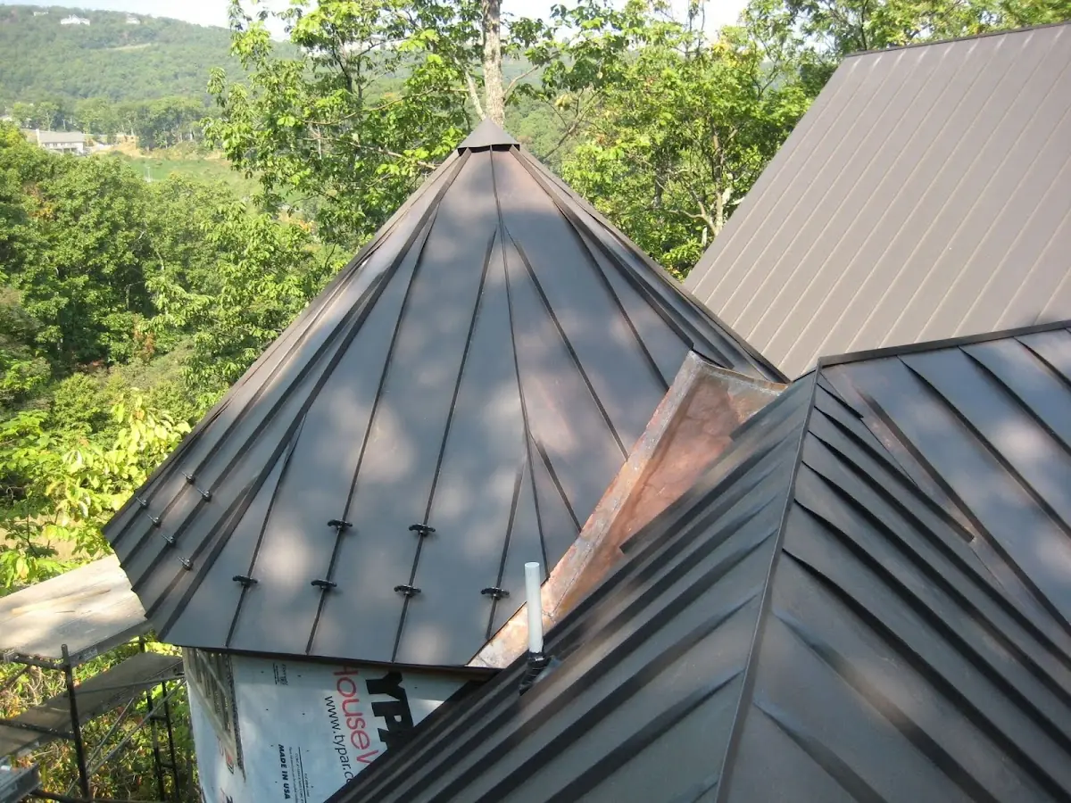 Professional Shingle Replacement & Repair by Craftsman Roofing in Larkfield-Wikiup